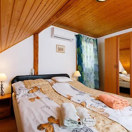 Ferienhaus Yellow House